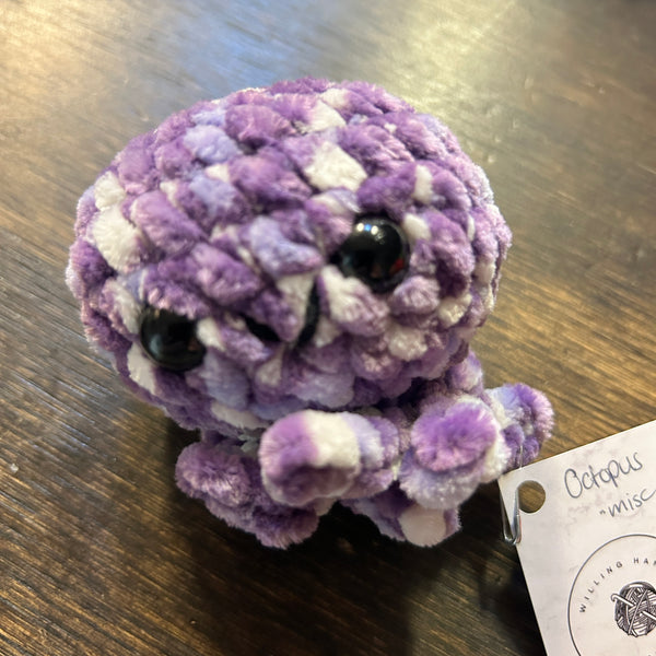 096-11 Mini Octopus - Willing Hands Crochet