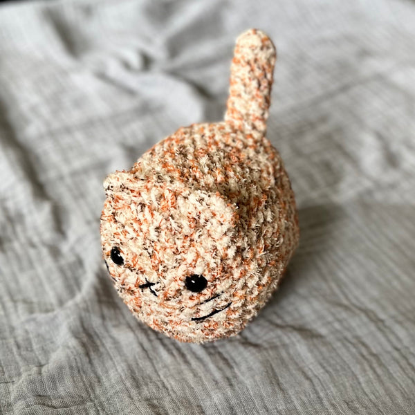 096-21 Loaf Cats -  Willing Hands Crochet