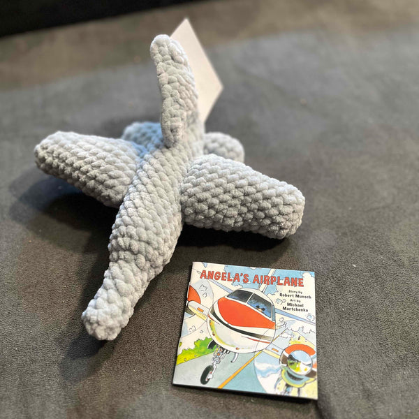 096-25 Book Buddies - Willing Hands Crochet