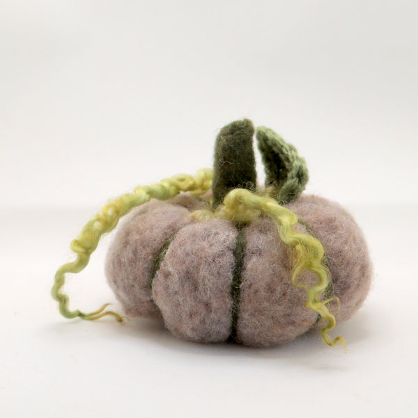 116-12 Felted Pumpkins - Elaine Grandon Fibre Arts